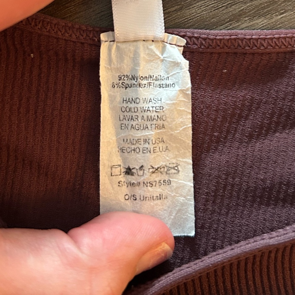 Nikibiki Ribbed Tank Top - Picture 4 of 4